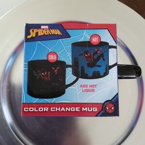 Marvel Spider-Man Heat Reveal Mug - Black and Red